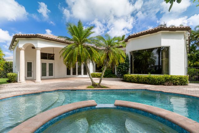7270 Sarimento Place, Delray Beach, FL 33446