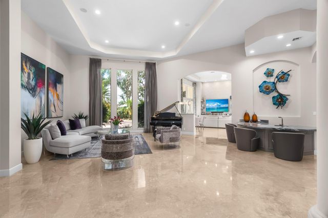 7270 Sarimento Place, Delray Beach, FL 33446
