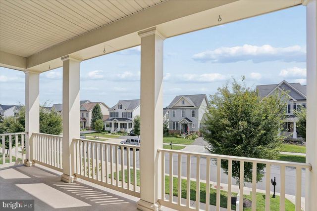 41266 STAGS LEAP DR, Aldie, VA 20105