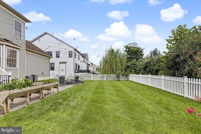 41266 STAGS LEAP DR, Aldie, VA 20105