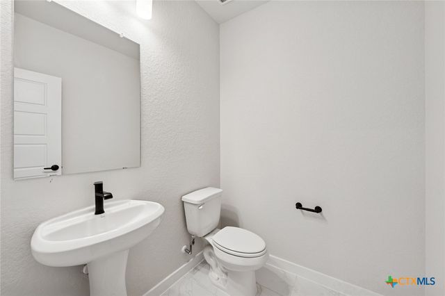 129 Radnor Road, New Braunfels, TX 78130