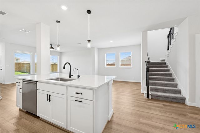 129 Radnor Road, New Braunfels, TX 78130