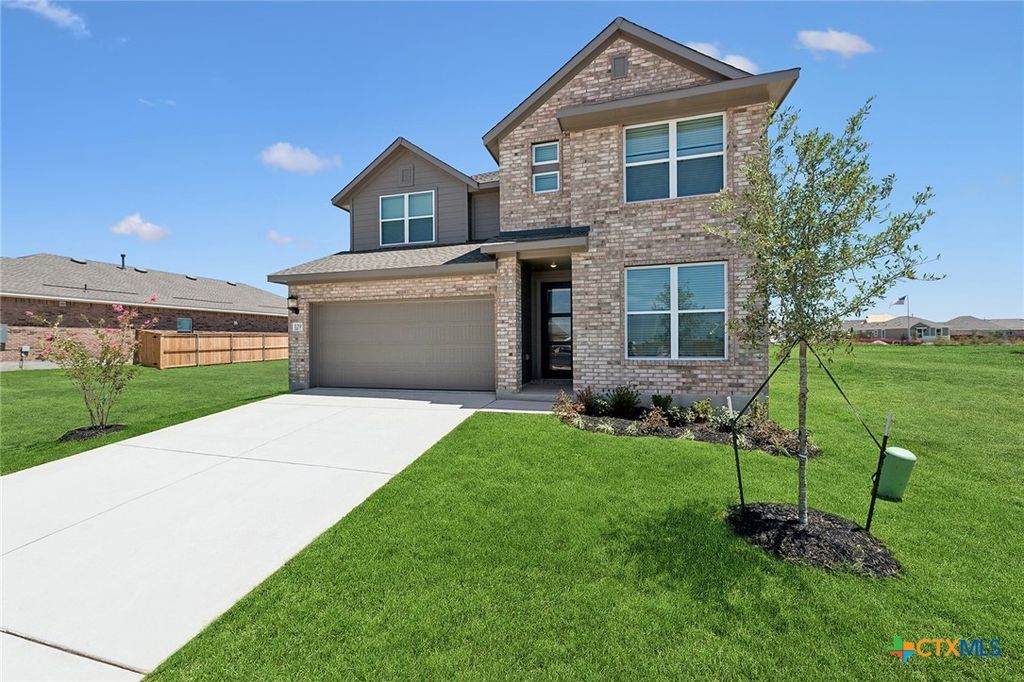 129 Radnor Road, New Braunfels, TX 78130