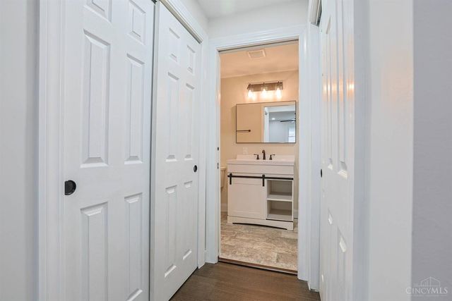 5325 Owasco Street, Cincinnati, OH 45227