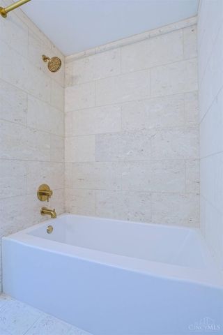 5325 Owasco Street, Cincinnati, OH 45227