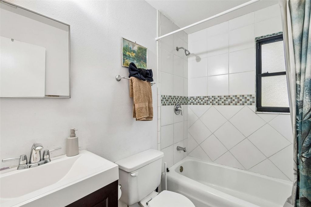 Image 36 of property listing at 2017 S VILLAGE AVENUE, Tampa, FL 33612