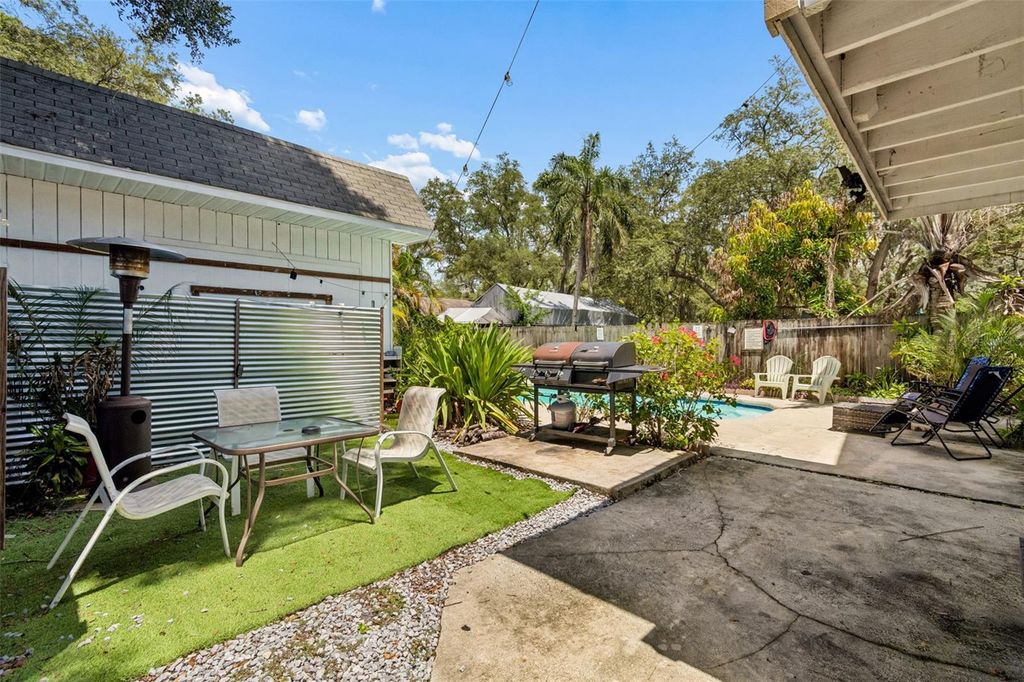 Image 58 of property listing at 2017 S VILLAGE AVENUE, Tampa, FL 33612