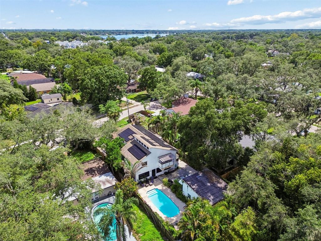 Image 70 of property listing at 2017 S VILLAGE AVENUE, Tampa, FL 33612