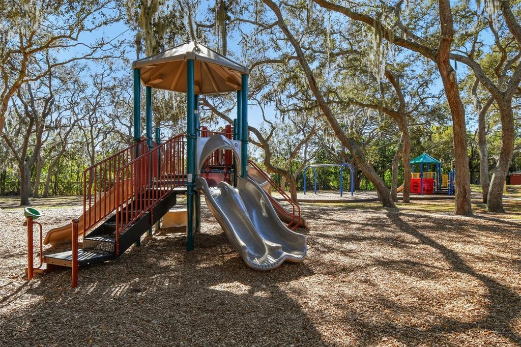 Image 72 of property listing at 2017 S VILLAGE AVENUE, Tampa, FL 33612