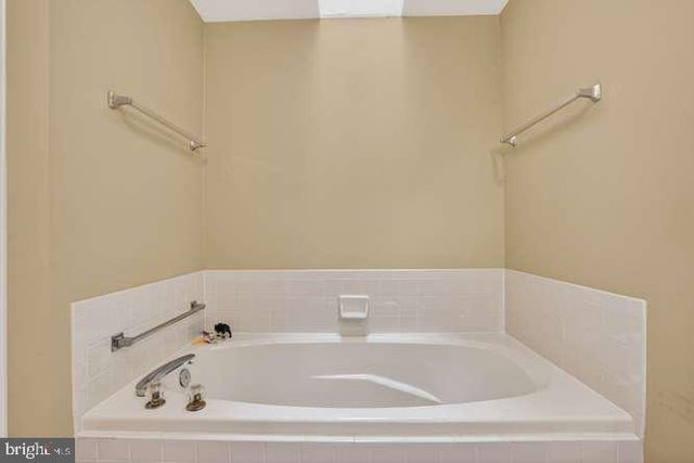 9063 GOLDEN SUNSET LN, Springfield, VA 22153