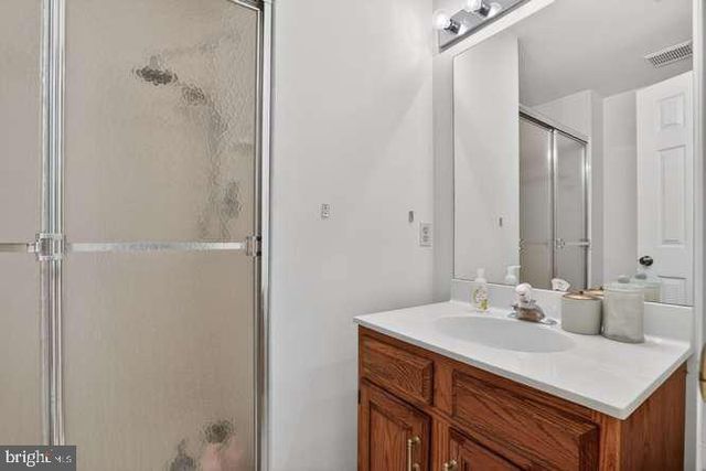 9063 GOLDEN SUNSET LN, Springfield, VA 22153