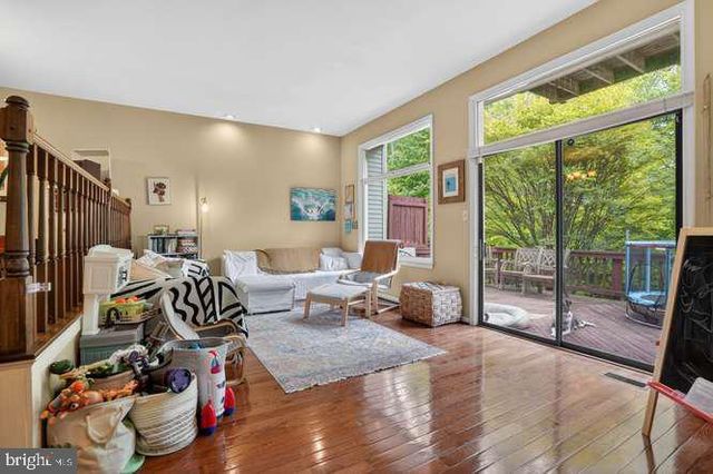 9063 GOLDEN SUNSET LN, Springfield, VA 22153