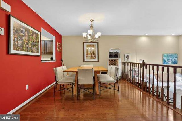 9063 GOLDEN SUNSET LN, Springfield, VA 22153