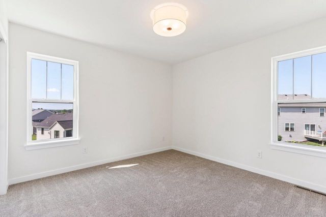 675 Mary WAY, Slinger, WI 53086