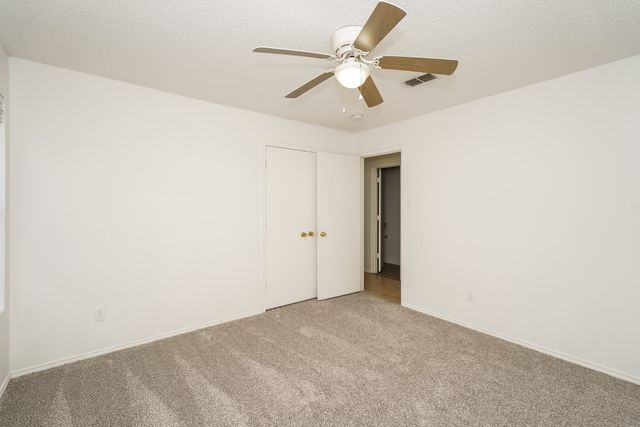 8717 Hunters Creek Drive, Fort Worth, TX 76123