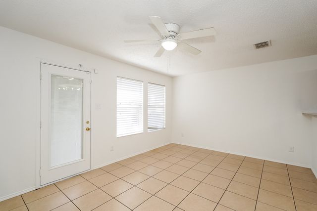 8717 Hunters Creek Drive, Fort Worth, TX 76123