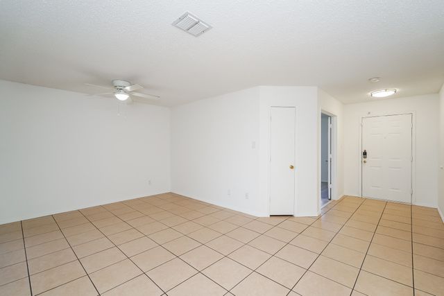 8717 Hunters Creek Drive, Fort Worth, TX 76123