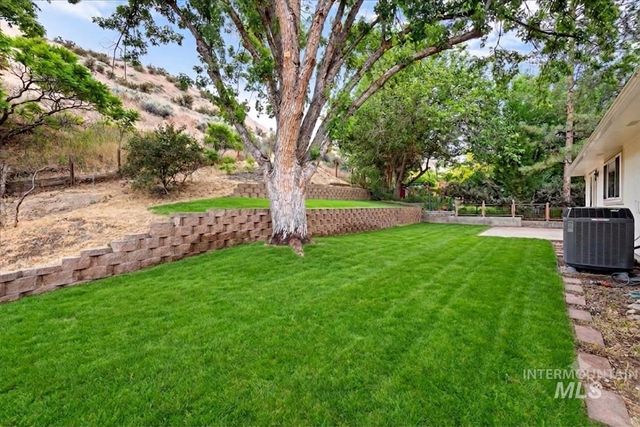 5927 N Collister Dr., Boise, ID 83703