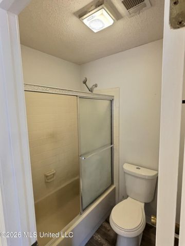 875 Laurelwood Drive, Biloxi, MS 39532