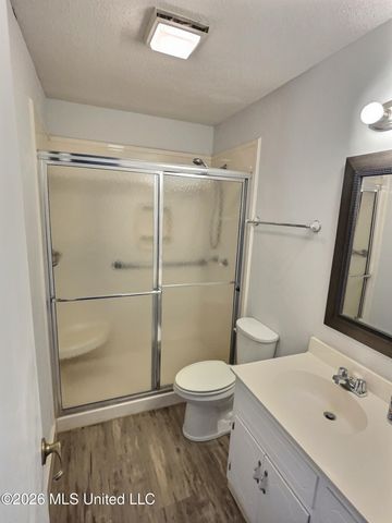 875 Laurelwood Drive, Biloxi, MS 39532