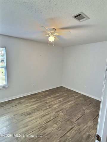 875 Laurelwood Drive, Biloxi, MS 39532