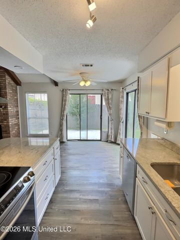 875 Laurelwood Drive, Biloxi, MS 39532