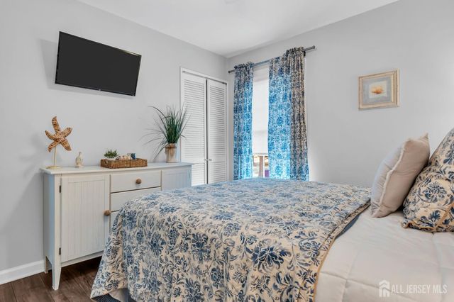375 Kildare Drive, Toms River, NJ 08753
