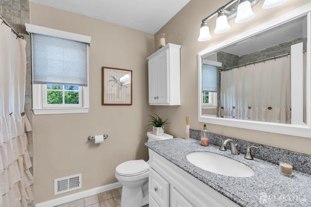 375 Kildare Drive, Toms River, NJ 08753