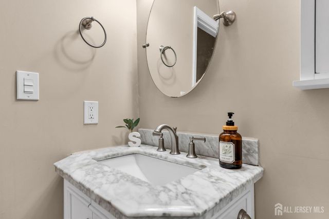 375 Kildare Drive, Toms River, NJ 08753