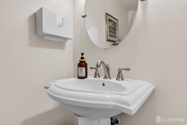 375 Kildare Drive, Toms River, NJ 08753