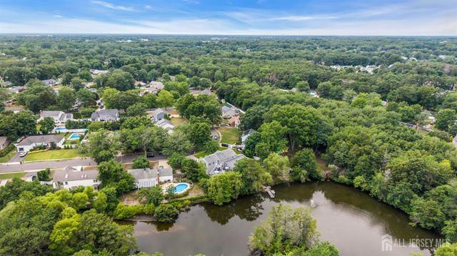 375 Kildare Drive, Toms River, NJ 08753