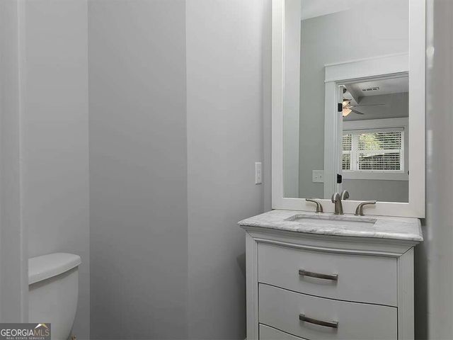7135 Haw Creek Place, Gainesville, GA 30506