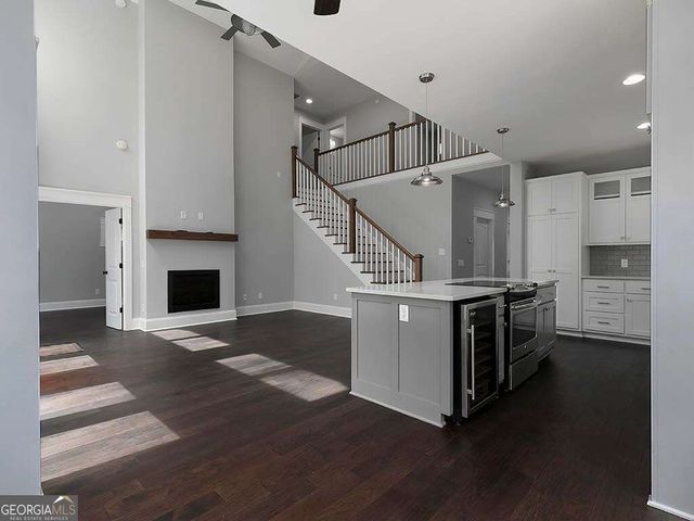 7135 Haw Creek Place, Gainesville, GA 30506