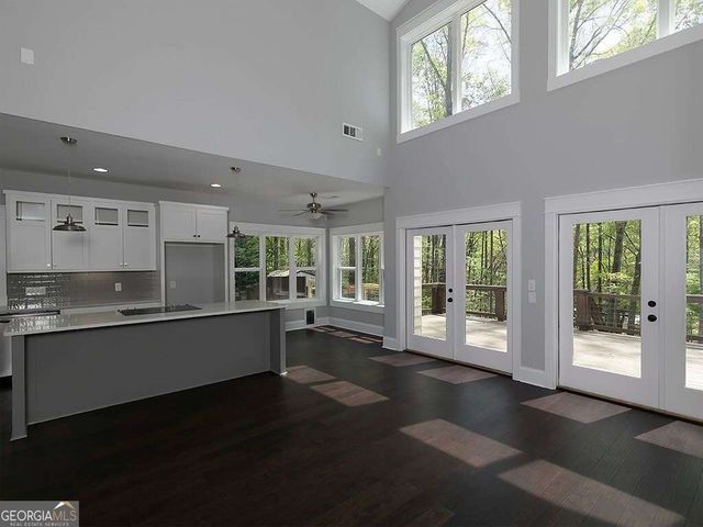 7135 Haw Creek Place, Gainesville, GA 30506