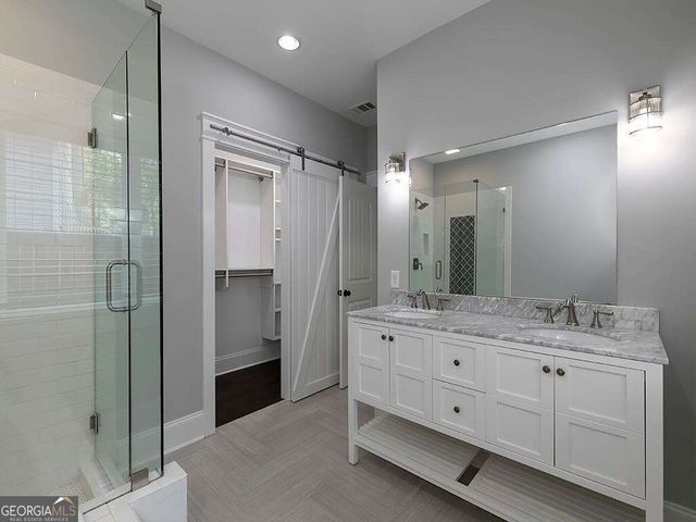 7135 Haw Creek Place, Gainesville, GA 30506