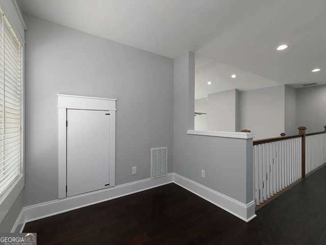 7135 Haw Creek Place, Gainesville, GA 30506