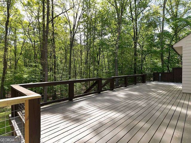 7135 Haw Creek Place, Gainesville, GA 30506