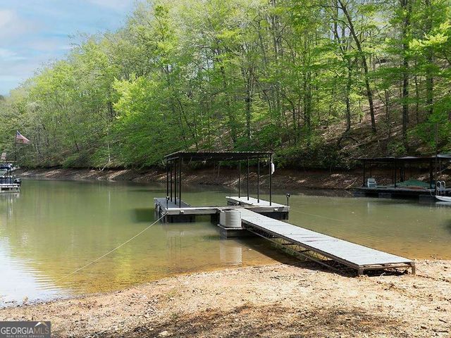 7135 Haw Creek Place, Gainesville, GA 30506