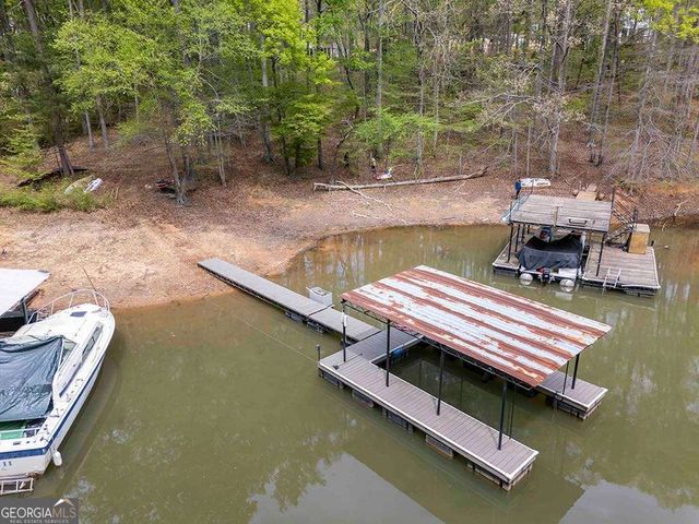 7135 Haw Creek Place, Gainesville, GA 30506
