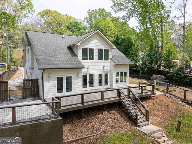 7135 Haw Creek Place, Gainesville, GA 30506