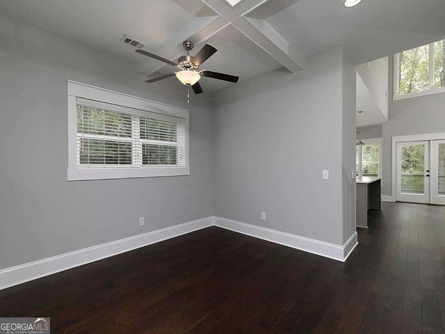 7135 Haw Creek Place, Gainesville, GA 30506
