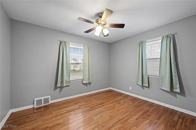 24871 Farringdon Avenue, Euclid, OH 44123