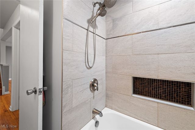 24871 Farringdon Avenue, Euclid, OH 44123