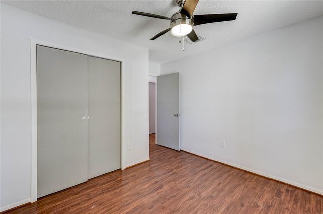 5911 Chrystell Lane, Houston, TX 77092