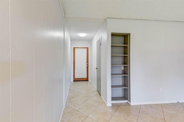 5911 Chrystell Lane, Houston, TX 77092