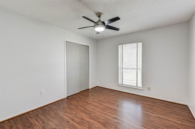 5911 Chrystell Lane, Houston, TX 77092