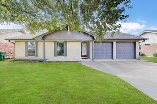 5911 Chrystell Lane, Houston, TX 77092