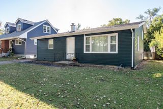 2212 Horeb Avenue, Zion, IL 60099