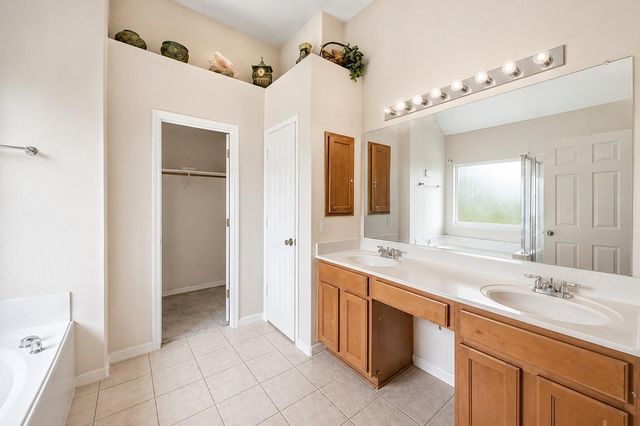 6602 Surrey Meadow Court, Houston, TX 77049
