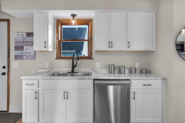 1144 Marshall Avenue, Saint Paul Park, MN 55071